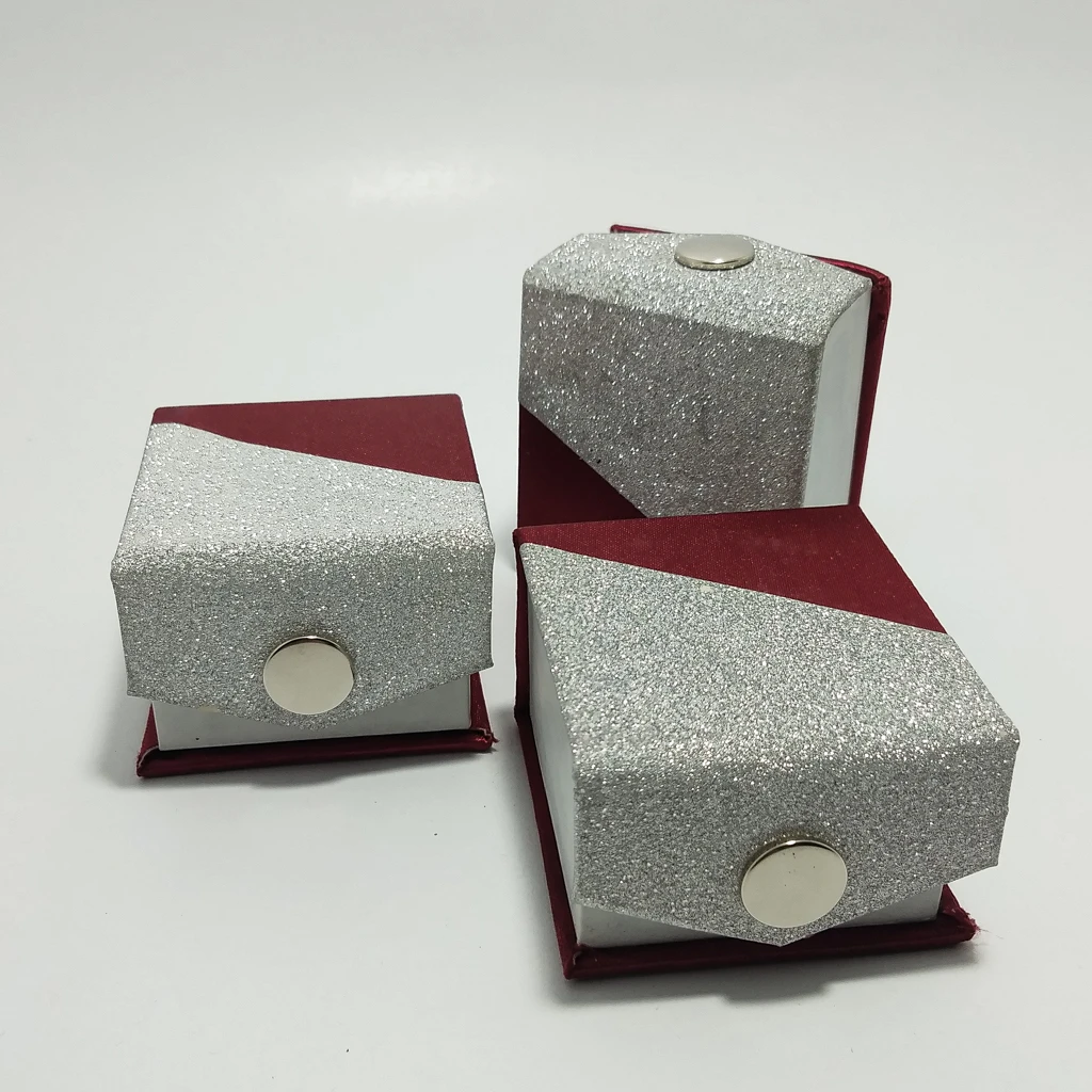 bi color paper red silver ring